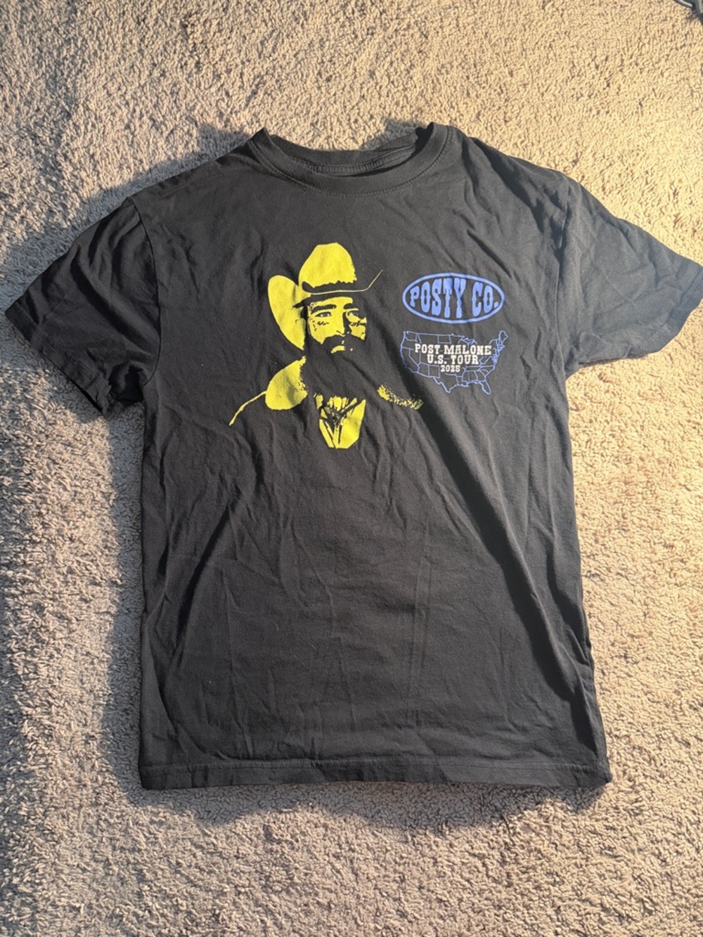 Posty Co. Women’s Black Short Sleeve Graphic Tee